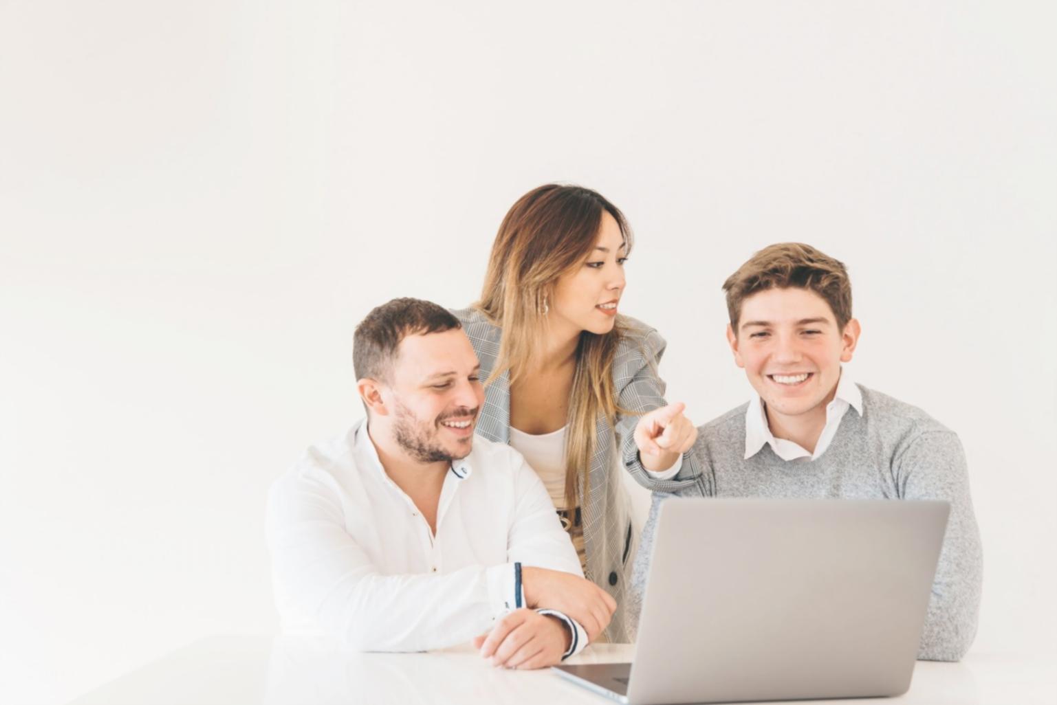 Sesión de planificación financiera colaborativa